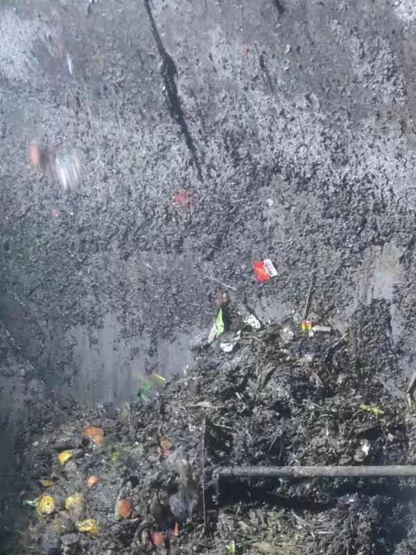 田家庵污水池清理